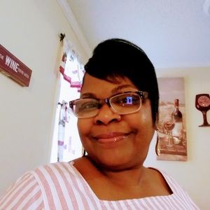 Meet your Posher, Karla